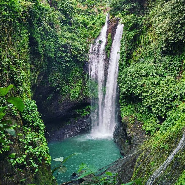 air terjun sekumpul